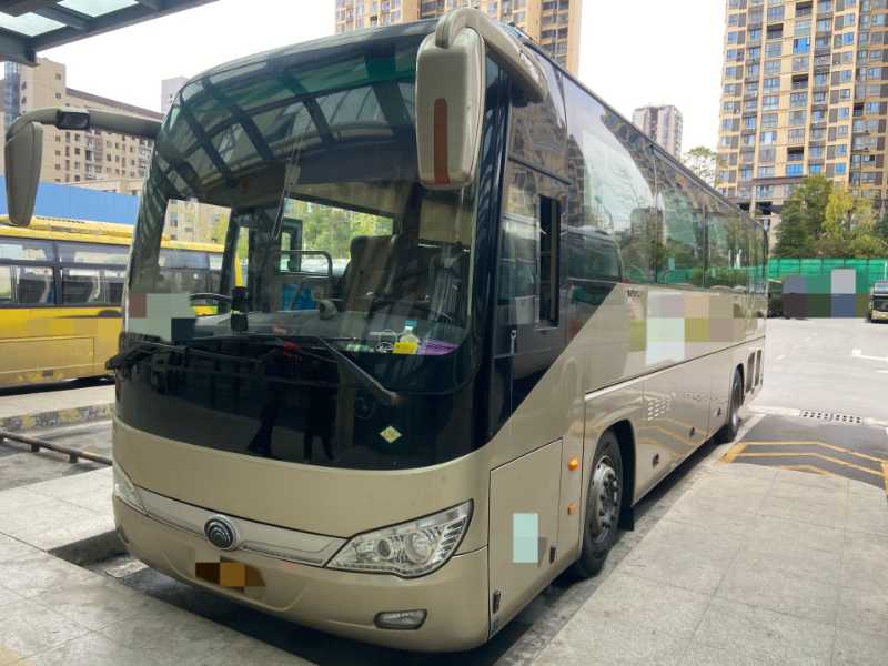 2019年2月 雙胞胎國五LNG的2＋1型30座宇通保姆車  