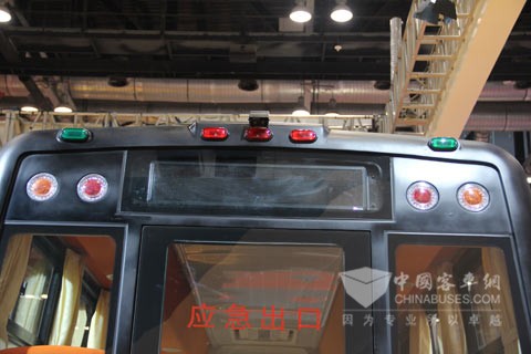 一汽校車CA6900SFD21