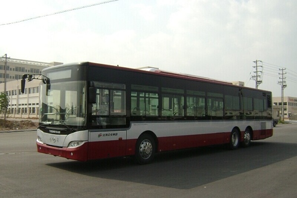 青年JNP6140GVC公交車（天然氣國五30-49座）