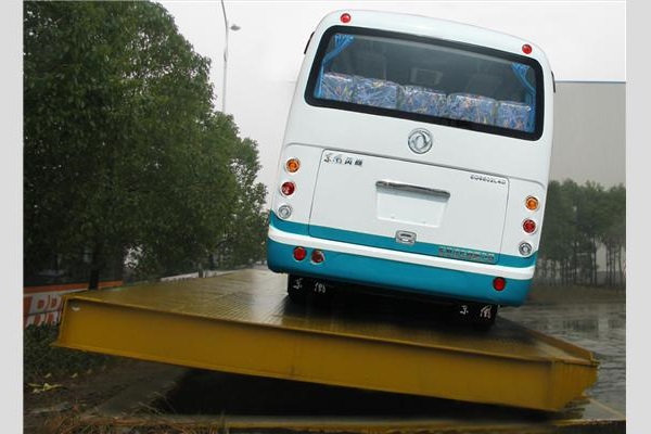 東風EQ6662L5N1客車（天然氣國五24-26座）