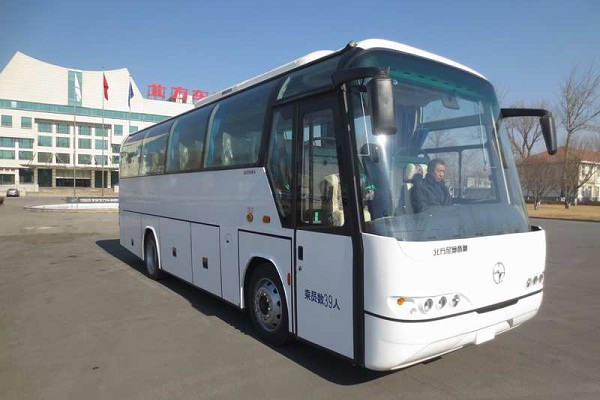 北方BFC6900L2D5客車（柴油國(guó)五24-39座）