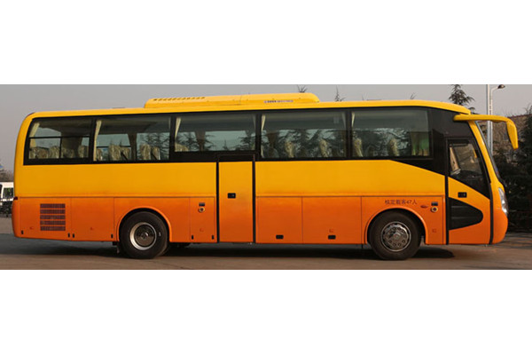 舒馳YTK6118EV6客車（純電動(dòng)24-60座）