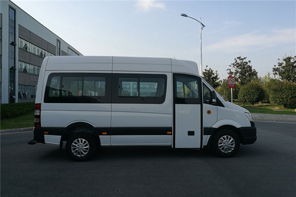 亞星YBL6610GBEV1公交車（純電動10-16座）