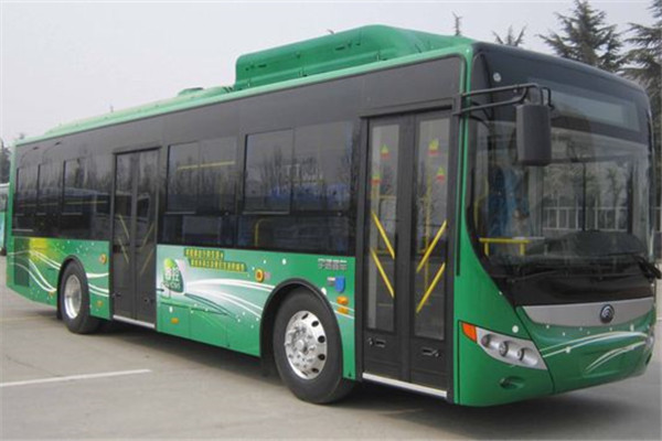 宇通ZK6105CHEVNPG33插電式公交車（天然氣/電混動(dòng)國(guó)五10-39座）