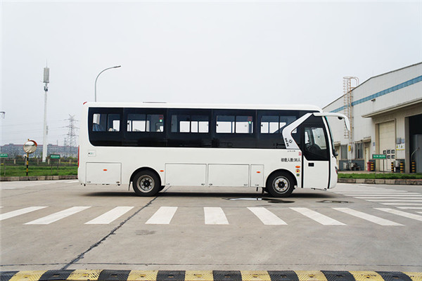 東風旅行車EQ6811LACBEV4客車（純電動24-36座）