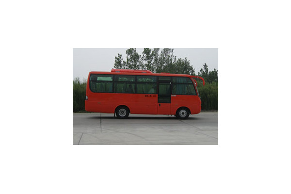 楚風(fēng)HQG6750EA5客車（柴油國五24-33座）