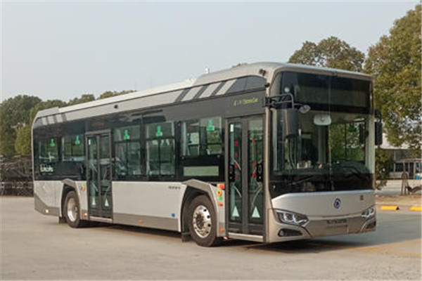 申龍SLK6115UBEVN1低地板公交車（純電動20-37座）