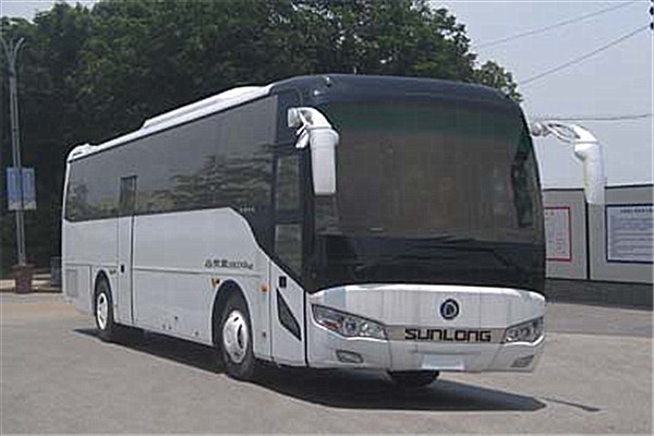 申龍SLK5188XYLLD5體檢醫(yī)療車（柴油國五2-9座）