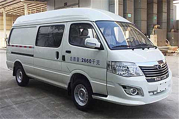 金龍XMQ5030XXY26廂式運(yùn)輸車（汽油國六2-5座）