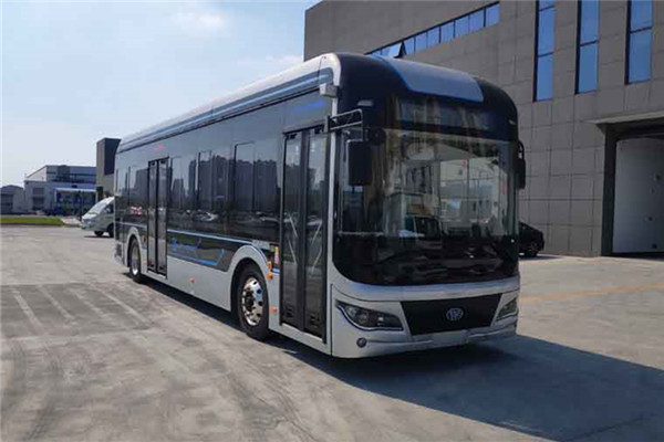 宏遠(yuǎn)KMT6107GBEV低地板公交車（純電動21-37座）